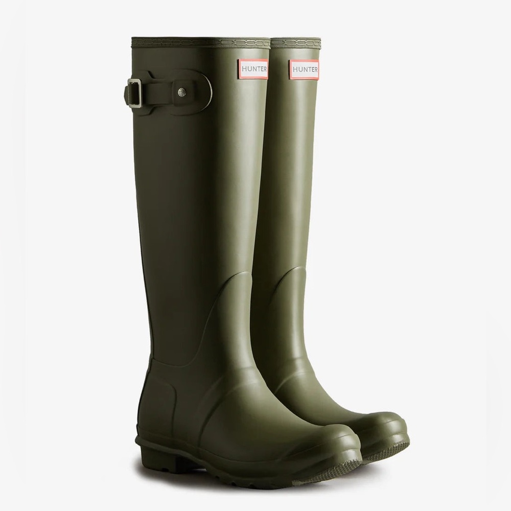 HUNTER WOMENS ORIGINAL TALL RAINBOOT- OLIVE GREEN- 6 NEVER WORN